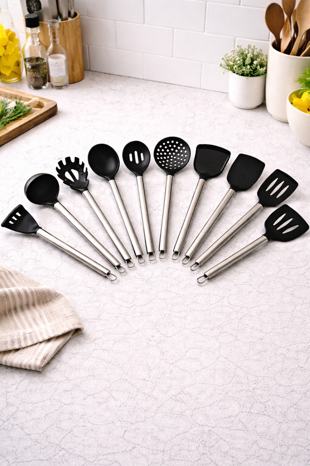 Noda 11 Parça Paslanmaz Çelik Silikon Uçlu Spatula Mutfak Seti Siyah