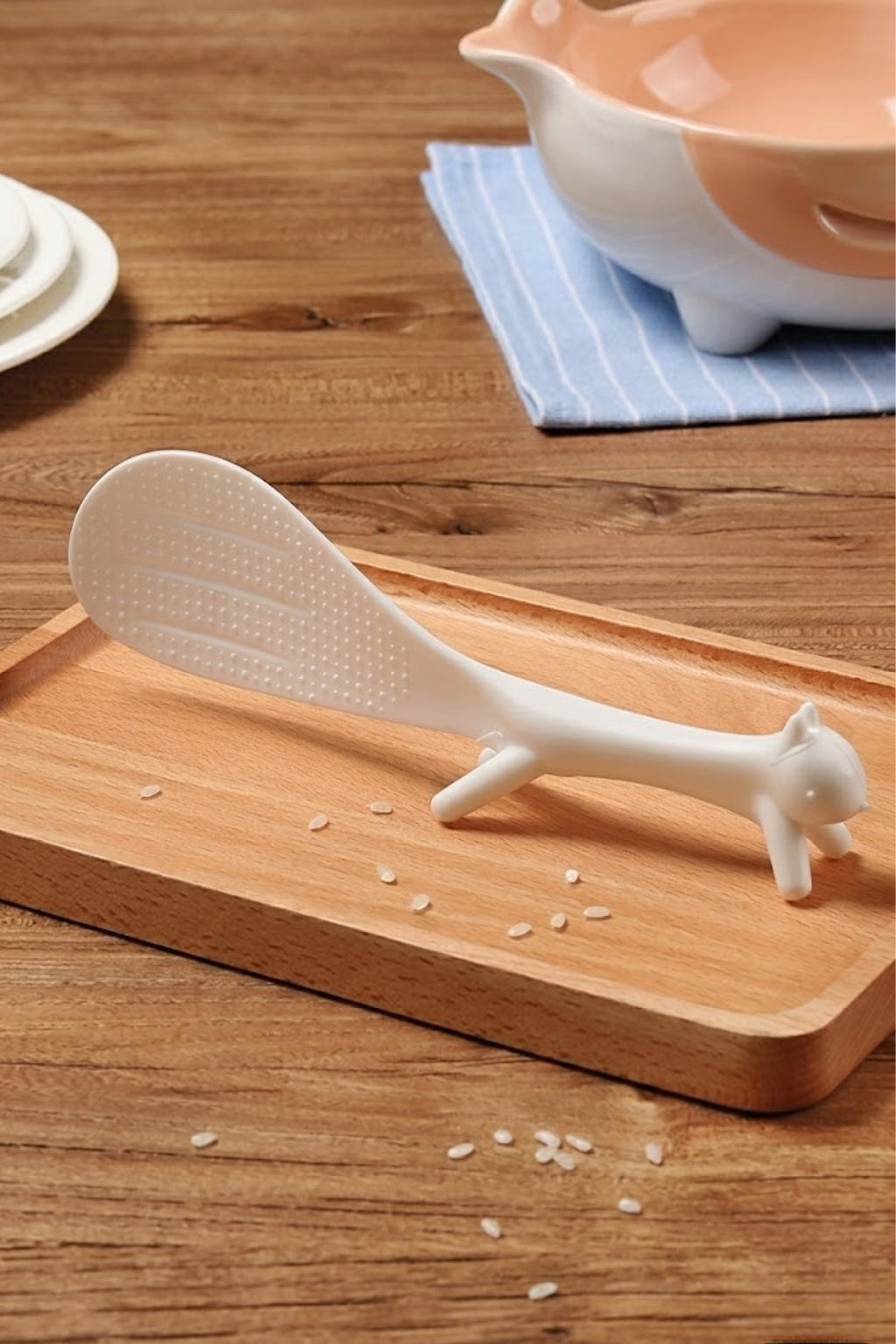 Ren Sincap Figürlü Standlı Plastik Pilav Kaşığı Beyaz