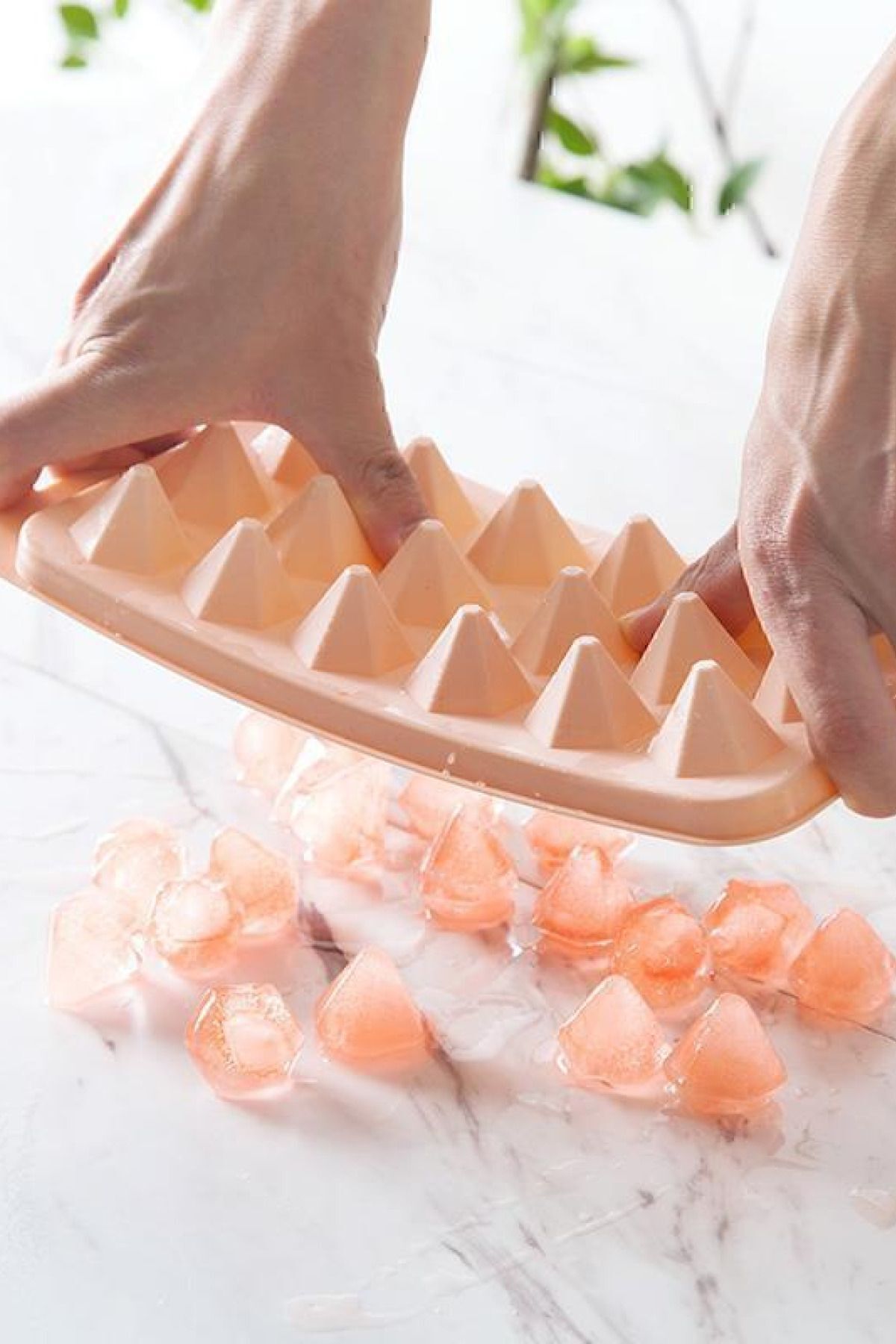 Pamplona Pembe 18 Bölmeli Kapaklı Kristal Buz Kalıbı Dondurma Kalıbı Buz Saklama Kabı Sunumluk