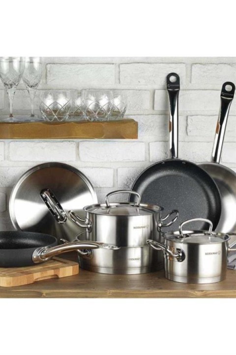 KORKMAZ A1150 PROLİNE 9 PARÇA TENCERE SETİ